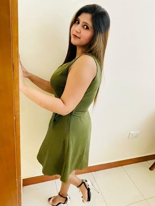 Discover Passion and Elegance with Katja Müller Today 1 Mis Fotos